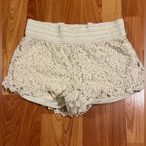 Lace shorts